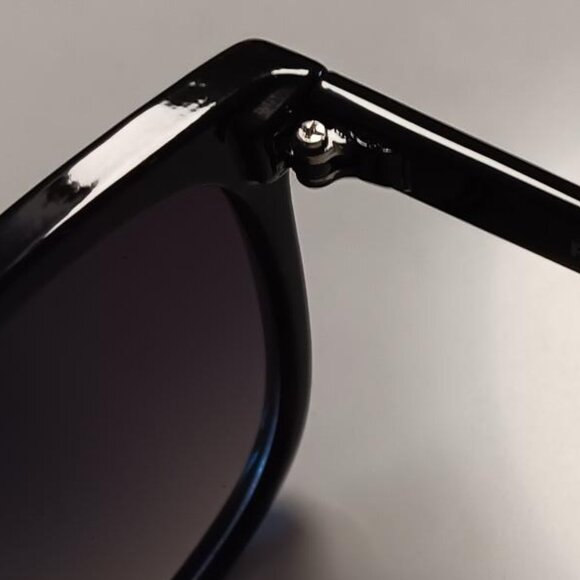 FOSSIL Sunglasses Black Frame and Lens FW218 NEW - Picture 9 of 10